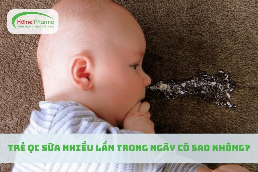 Trẻ Ọc Sữa Nhiều Lần Trong Ngày Có Sao Không?